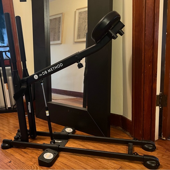 DB Method Squat Machine - Picture 2 of 2